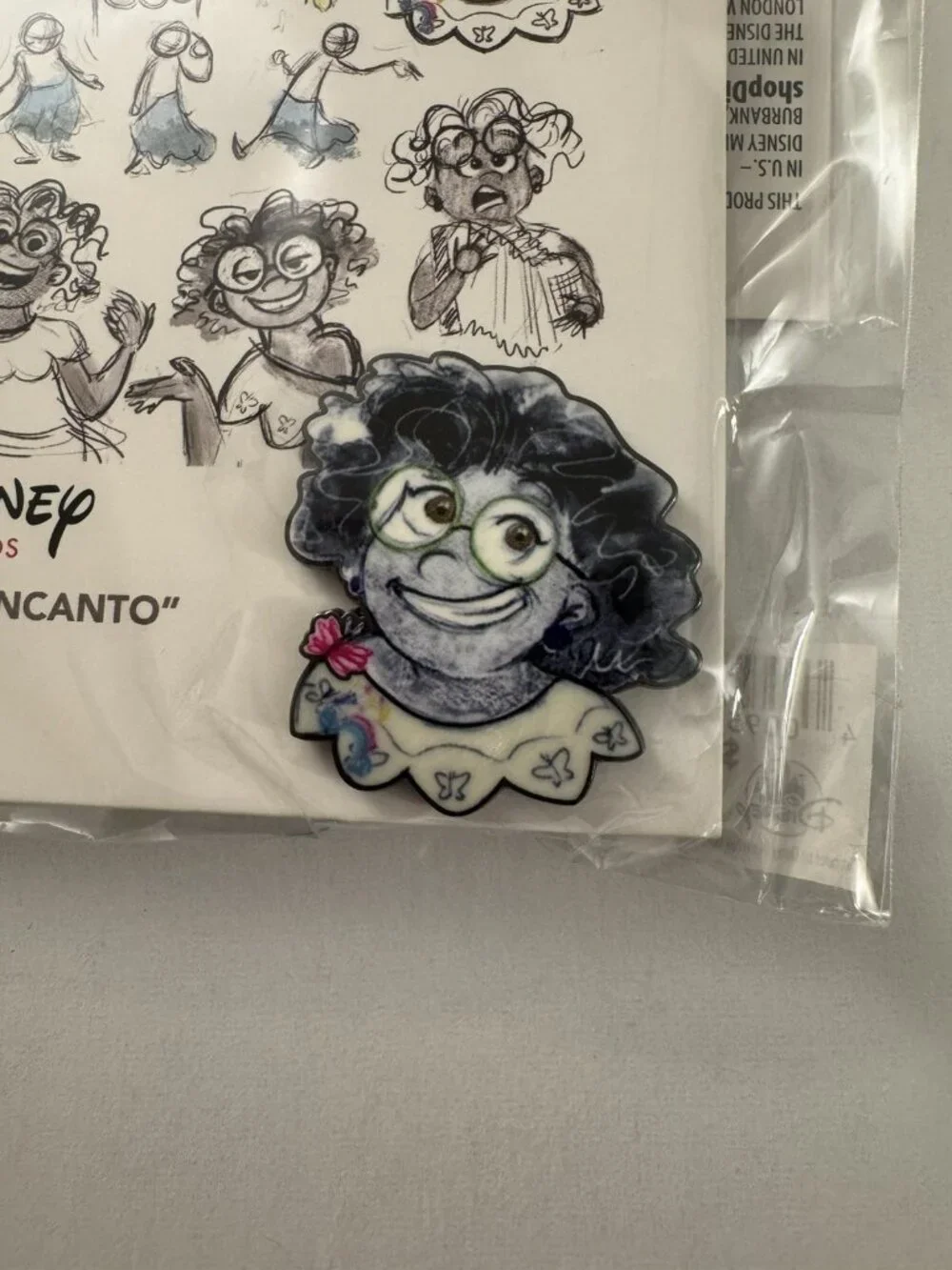 New Disney Limited Edition Art of Encanto Mirabel Pin BB18